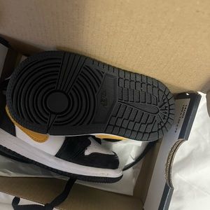 Jordan 1s kids